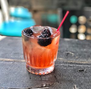 blackberry gin with ice